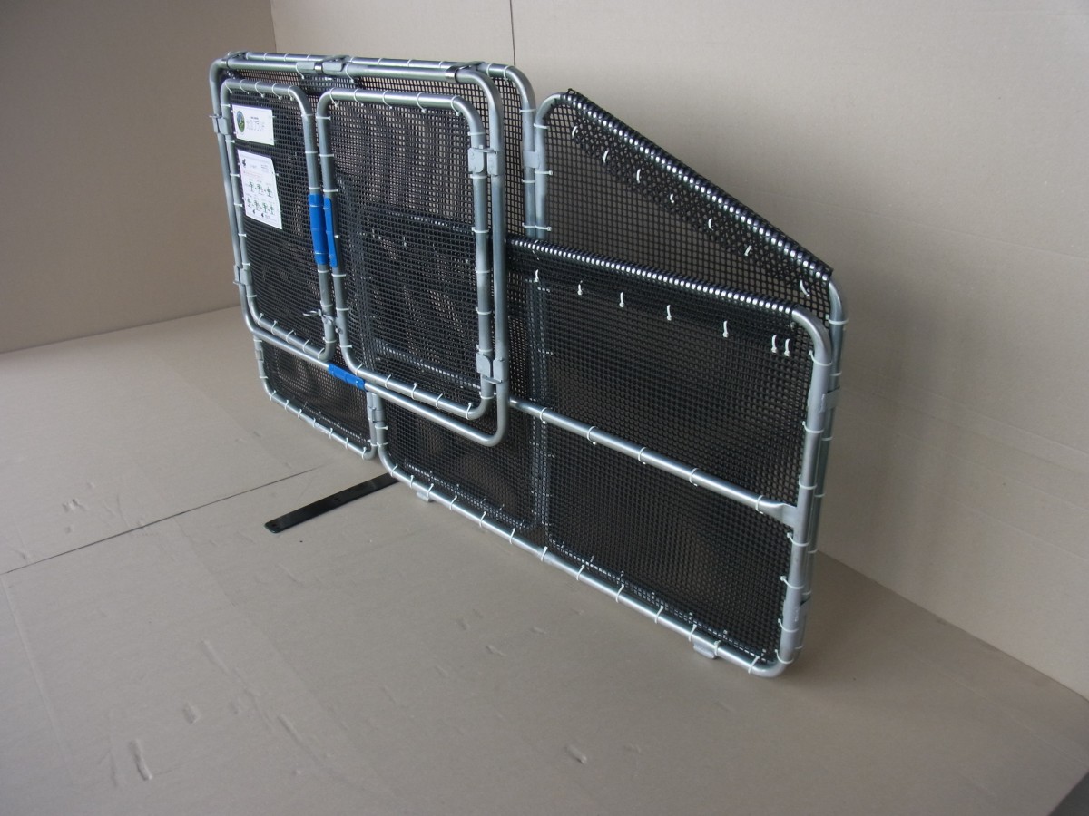 4.上枠を下ろして折りたたみ完了です