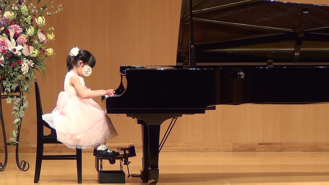 演奏会の記録 ピアチェーレピアノ教室 演奏会の記録 ピアチェーレピアノ教室